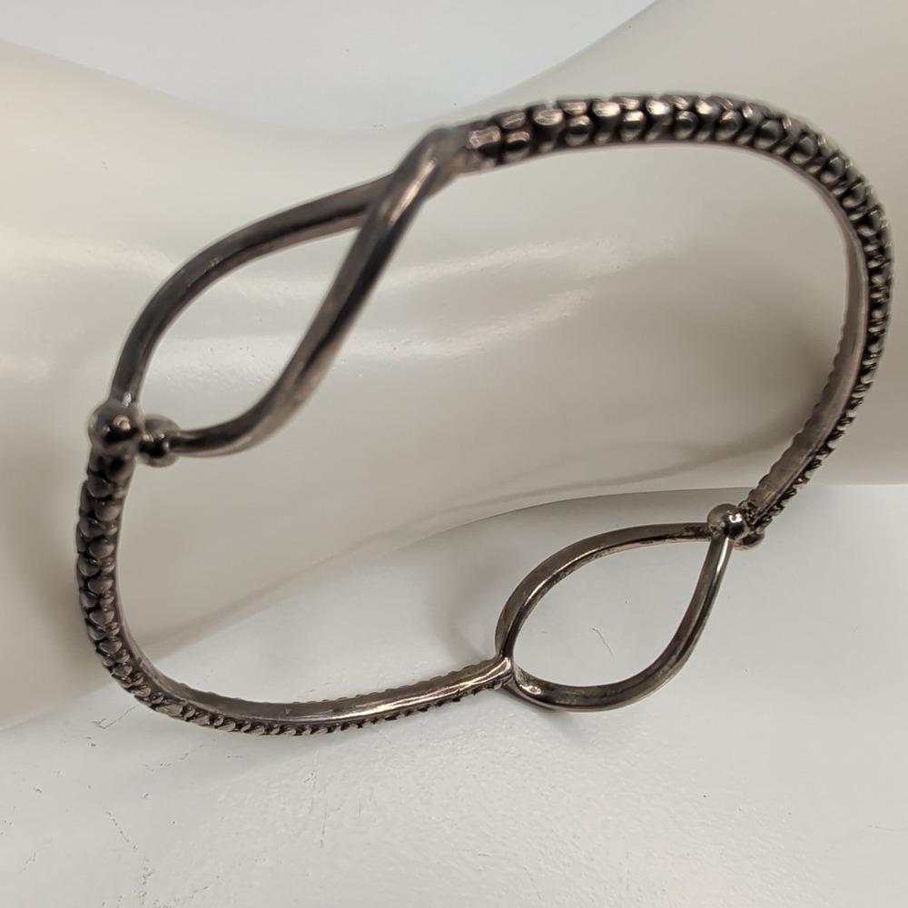 Michael Dawkins 925 Sterling Granulated Teardrop Hook Bangle Bracelet 6.5" - Picture 11 of 12